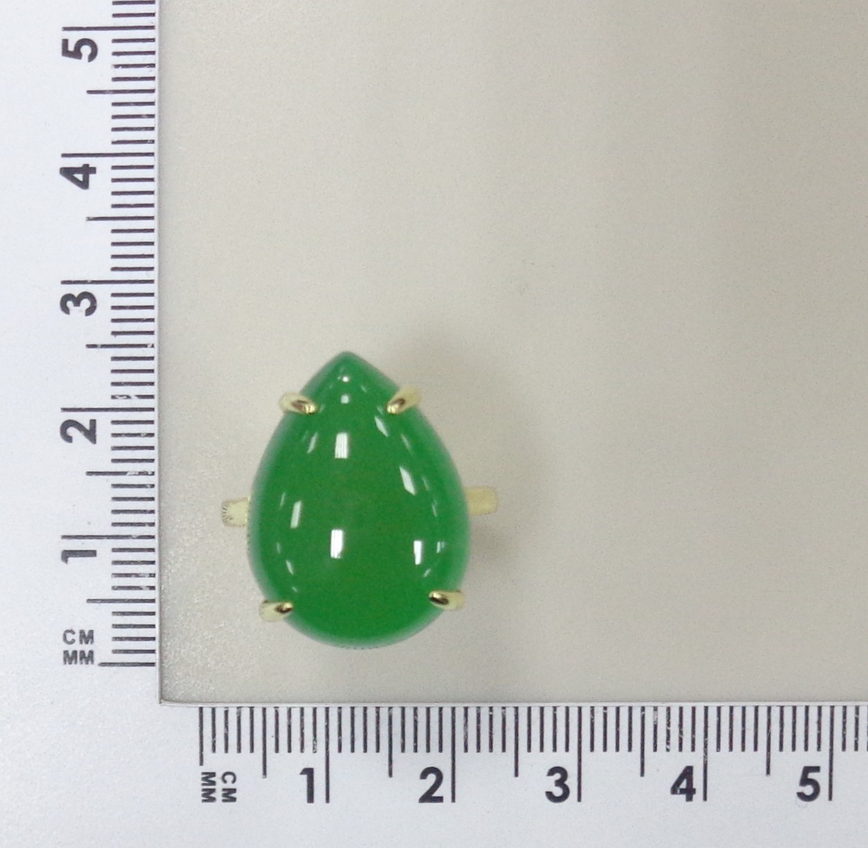 Серебряное кольцо с халцедоном